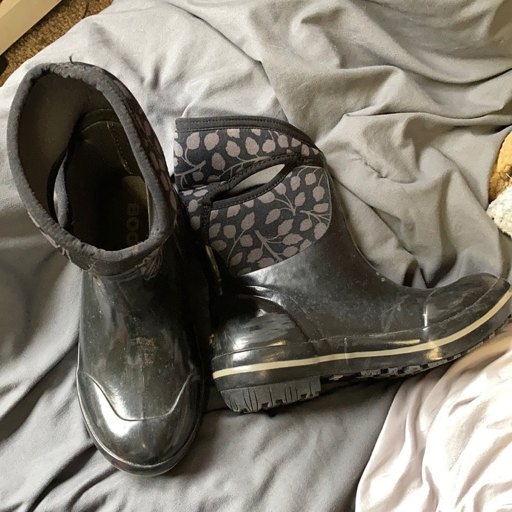 Bogs water boots.